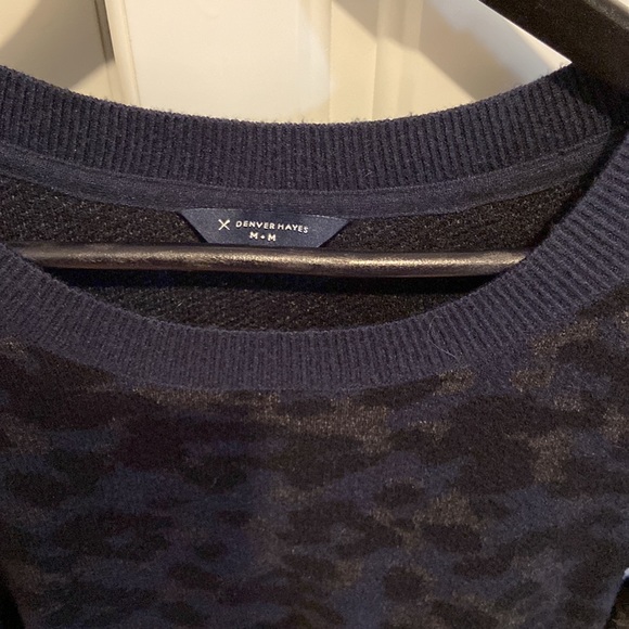Lovely Denver Hayes sweater. Size M - Picture 2 of 5